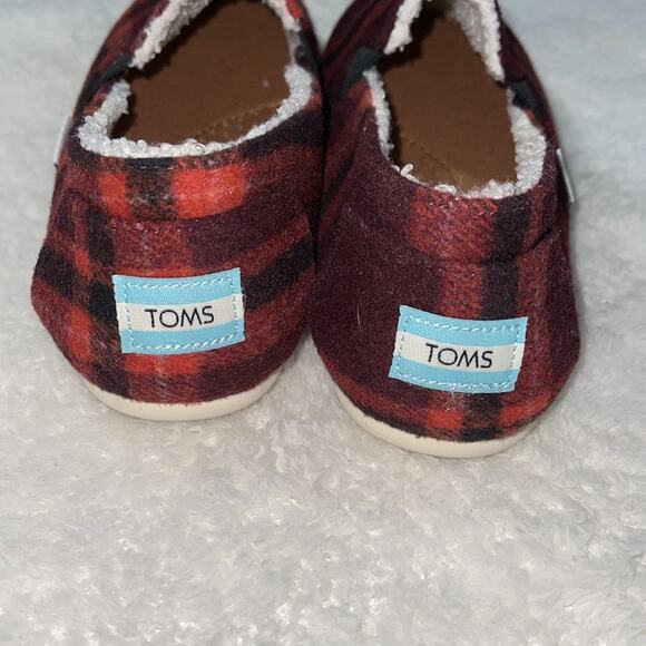 TOMS Flat Slip On Belmont Wool Blend Red Plaid Upper Faux Shearling Lined 9 - Picture 7 of 10